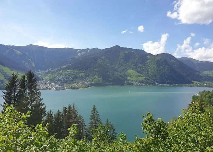 度假居 & Golf Zell Am 滨湖采尔