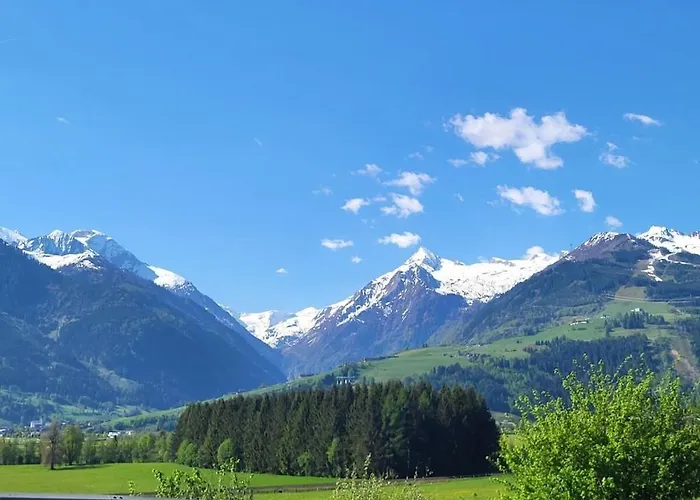 & Golf Zell Am * 滨湖采尔